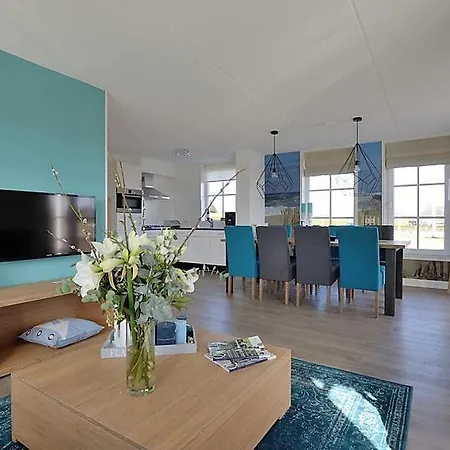 Noordwijk-binnen Sleeps 8 Wifi * Piet Gijzenbrug