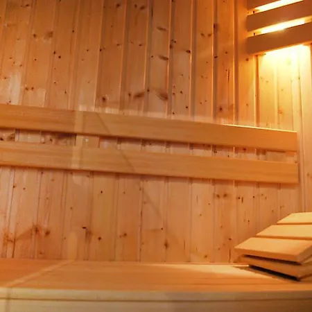 Noordwijk-binnen Sleeps 8 Wifi Holiday home *